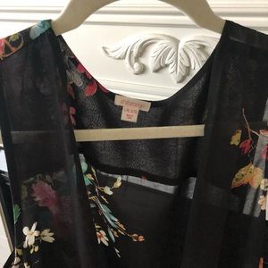 Flower sheer vest